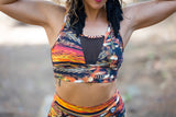 Top Deportivo Alta Sujeción con Escote Transparente "PACHAMAMA COLLECTION" Feather