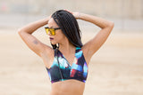 Top Deportivo Espalda Abierta con Escote VR "METAVERSO COLLECTION"