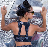 20% OFF Top Deportivo Alta Sujeción con Escote Transparente 3D "METAVERSO COLLECTION"